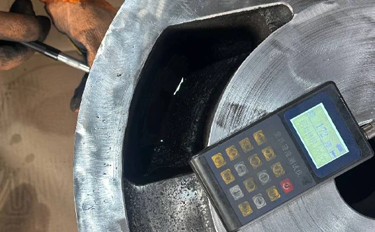 Detetor de falhas ultrass&ocirc;nico